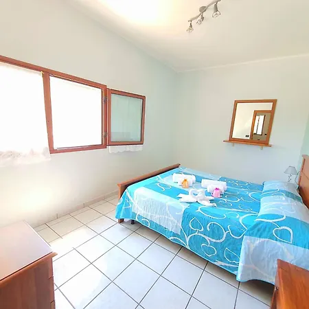 Monte Acuto - Natura, Mare & Relax In Piscina * تويرانو