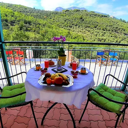 Monte Acuto - Natura, Mare & Relax In Piscina Vakantieboerderij *