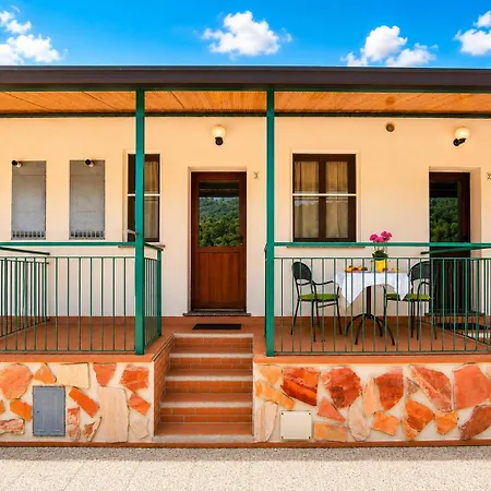 Monte Acuto - Natura, Mare & Relax In Piscina Farm stay Toirano
