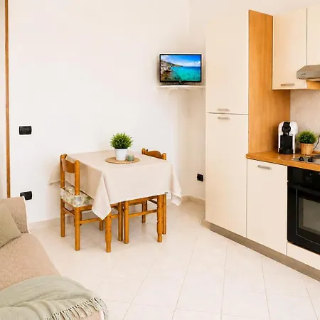 Monte Acuto - Natura, Mare & Relax In Piscina Farm stay *