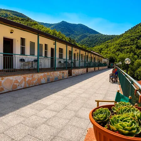 Monte Acuto - Natura, Mare & Relax In Piscina
