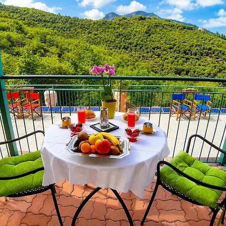 Monte Acuto - Natura, Mare & Relax In Piscina Alojamento de Turismo Rural